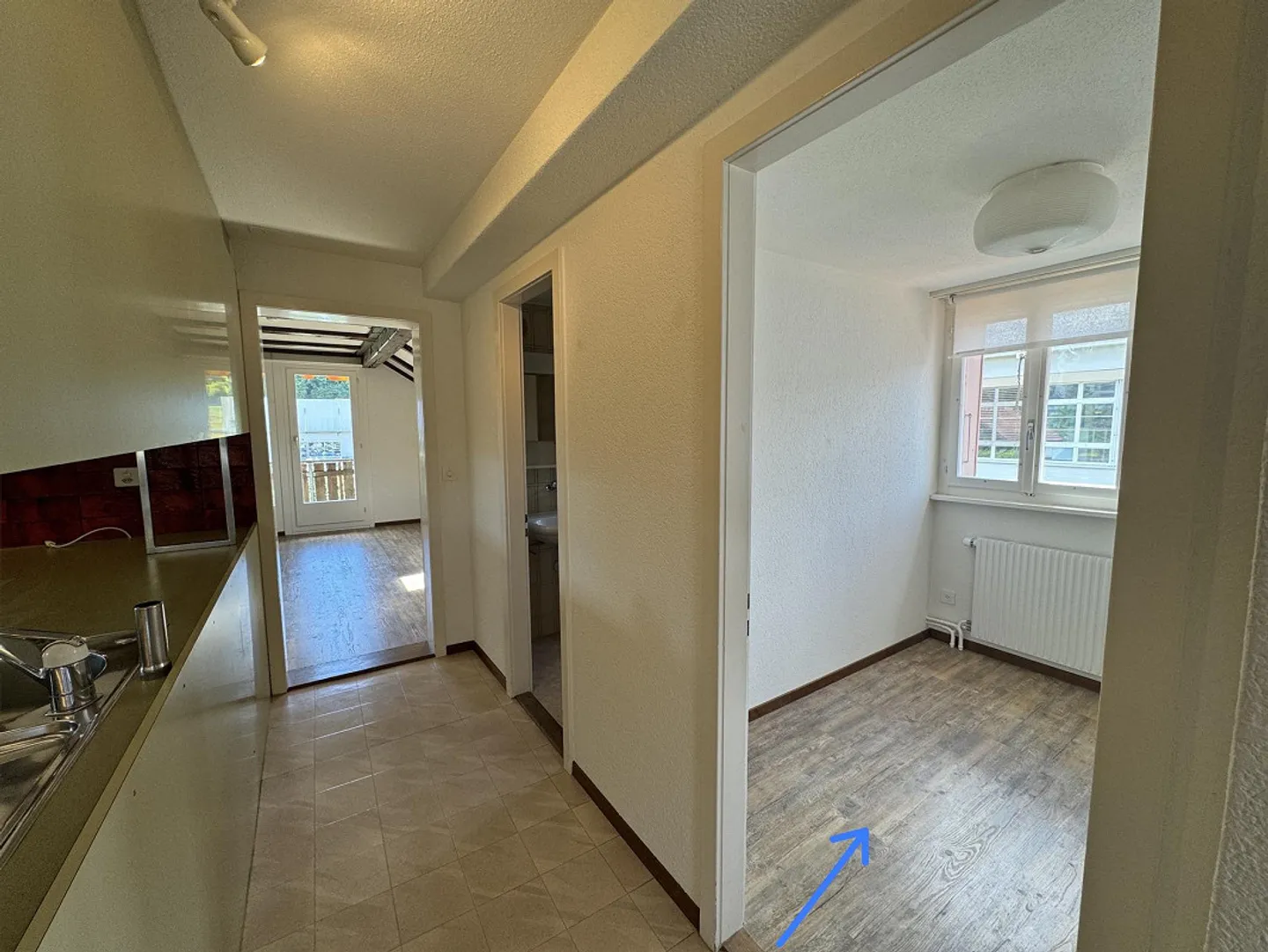 Cozy attic apartment with single garage - ideal for a single person - Photo 14 of 25