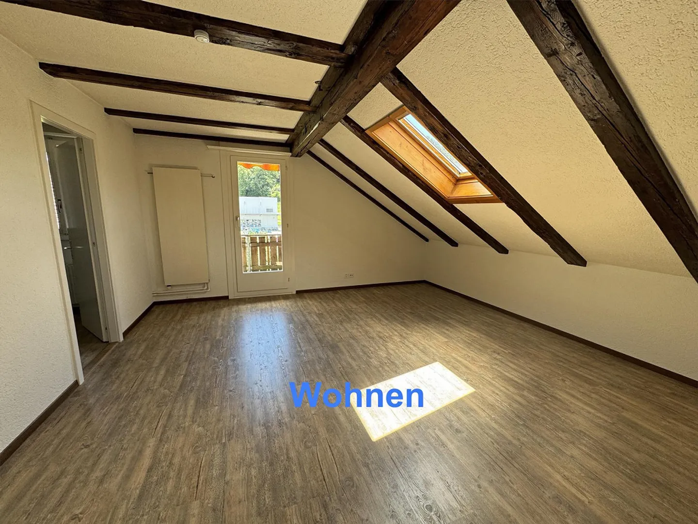 Cozy attic apartment with single garage - ideal for a single person - Photo 19 of 25