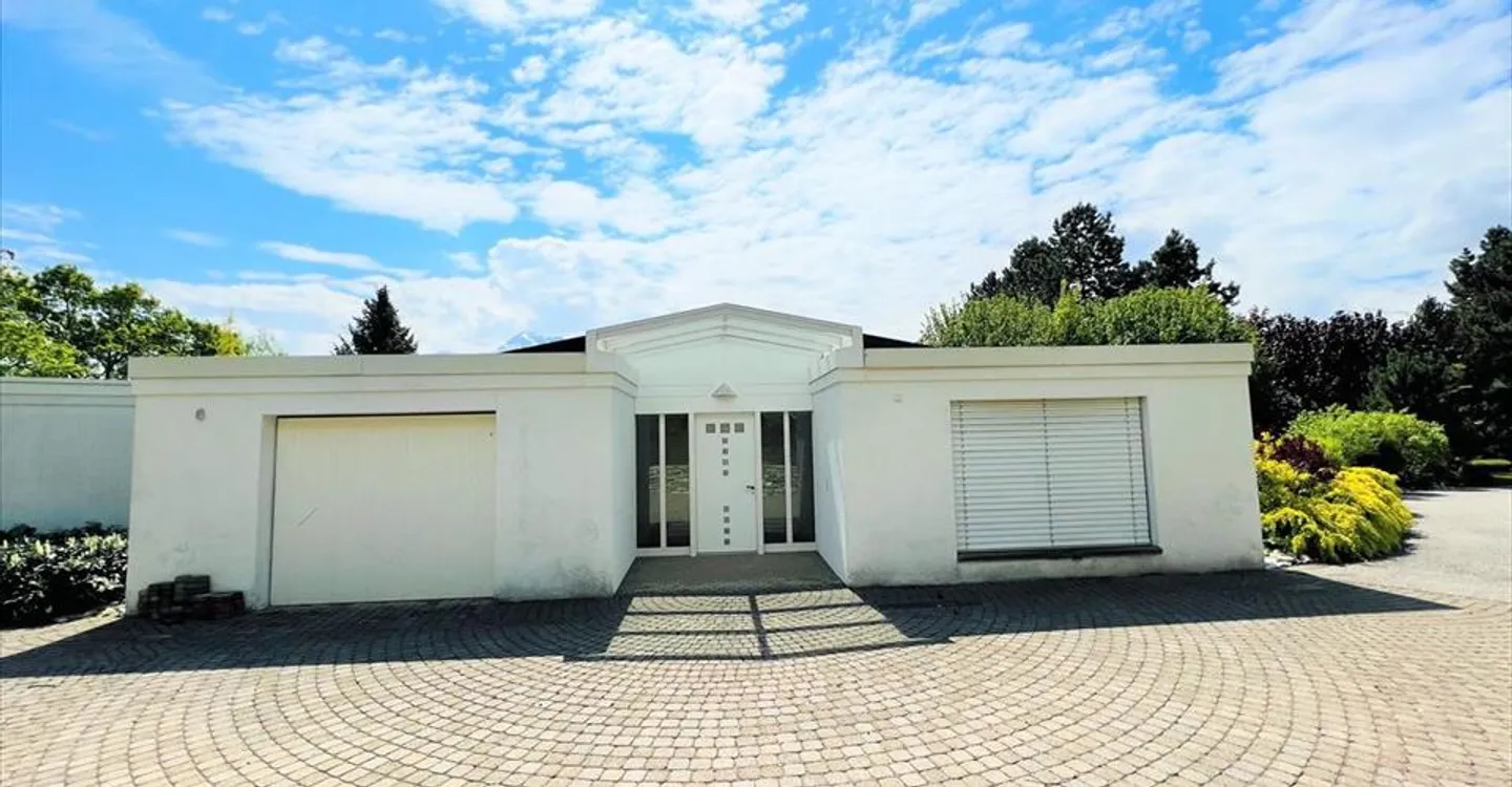 Spacious and bright 16.5 rooms - Magnificent quiet property - Superb view - Very large plot - Photo 20 of 24