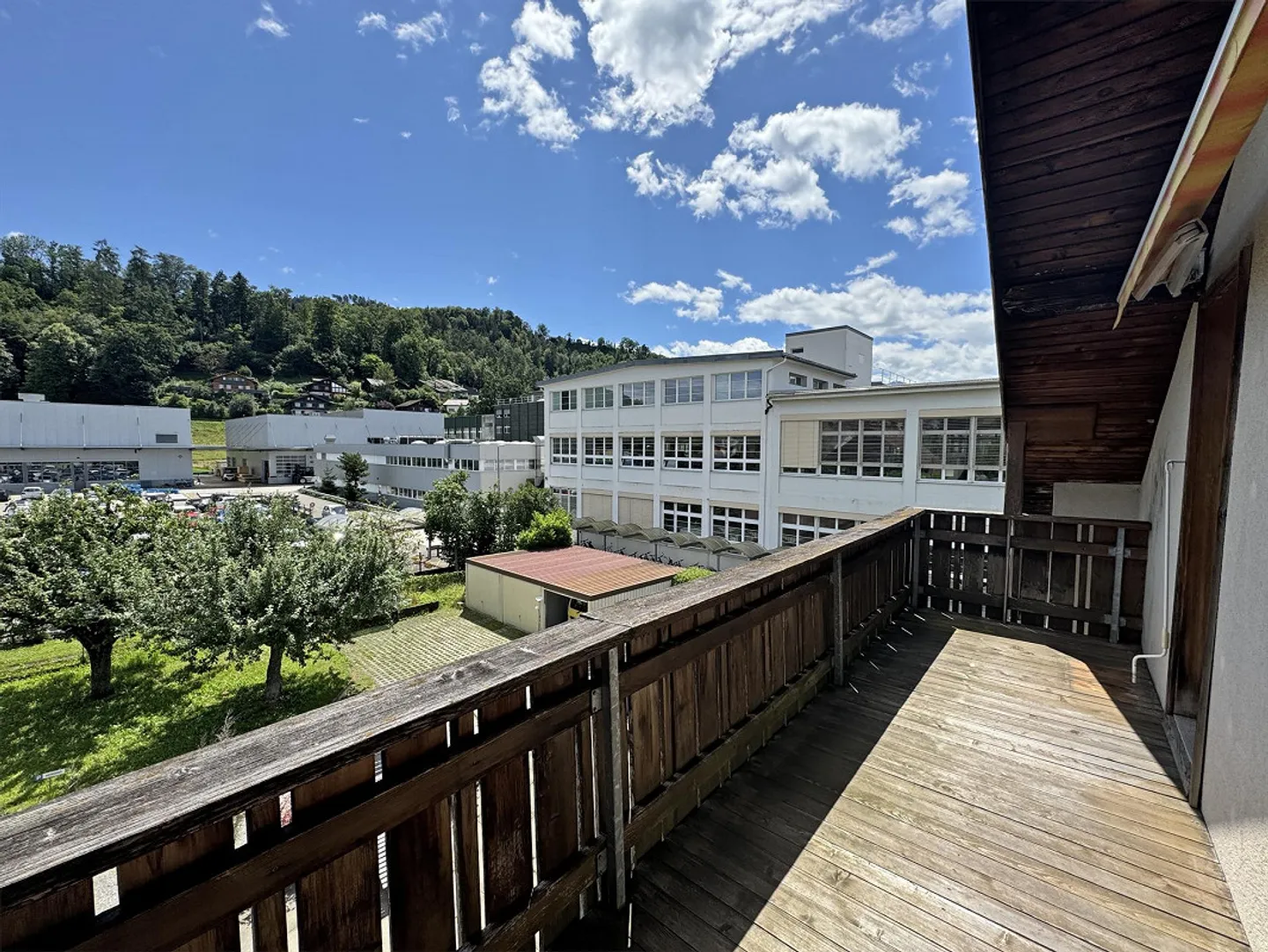 Cozy attic apartment with single garage - ideal for a single person - Photo 23 of 25