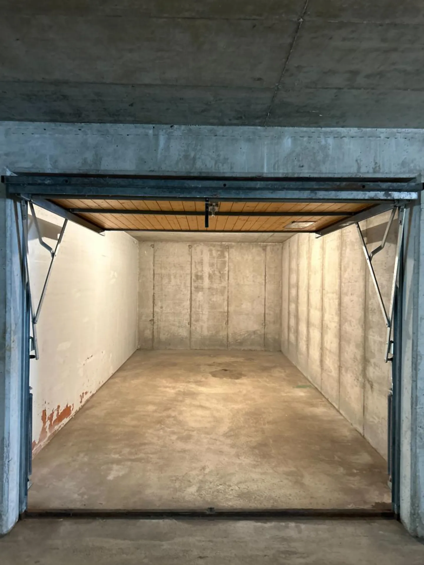 Einzelgarage - Foto 2 von 3