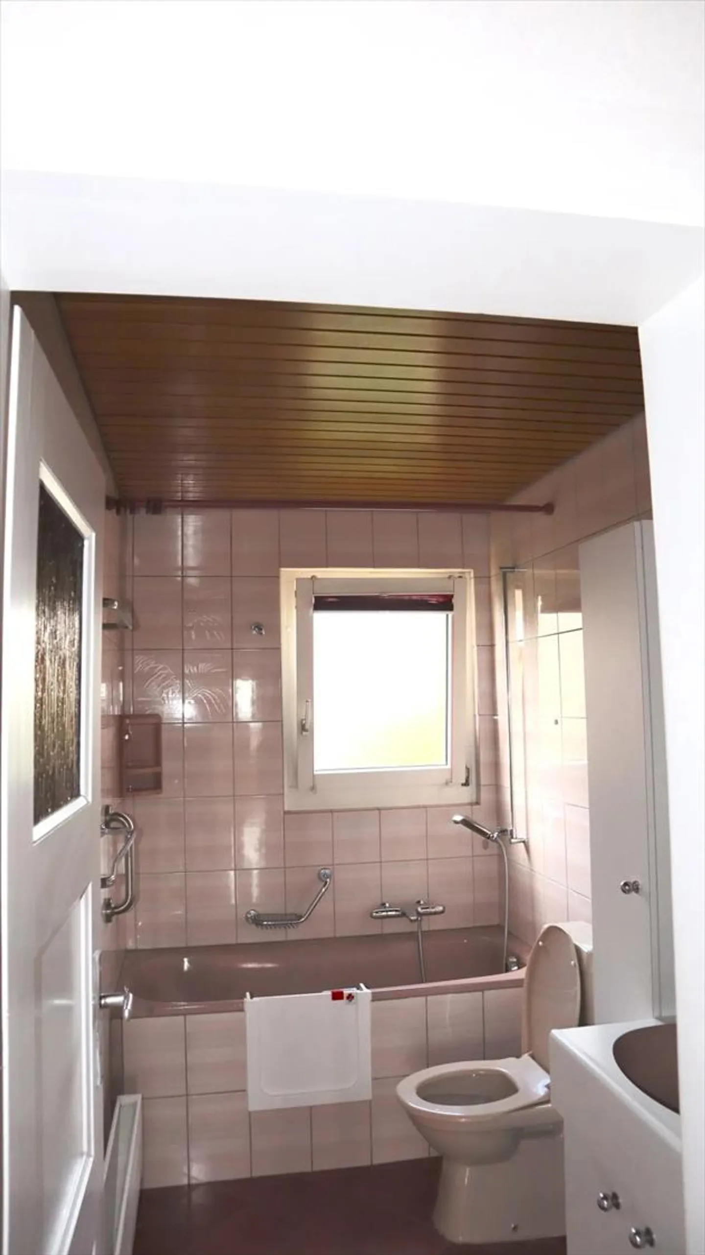 4.5 Room Apartment for Renovation to Your Liking - Photo 11 of 13