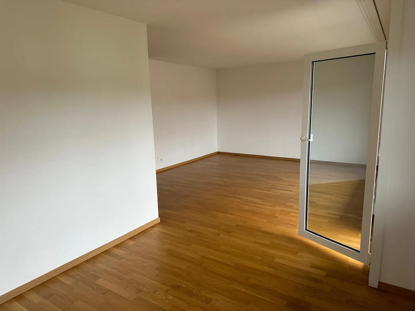 Helle Wohnung in Familiengegend - Foto 3 von 17