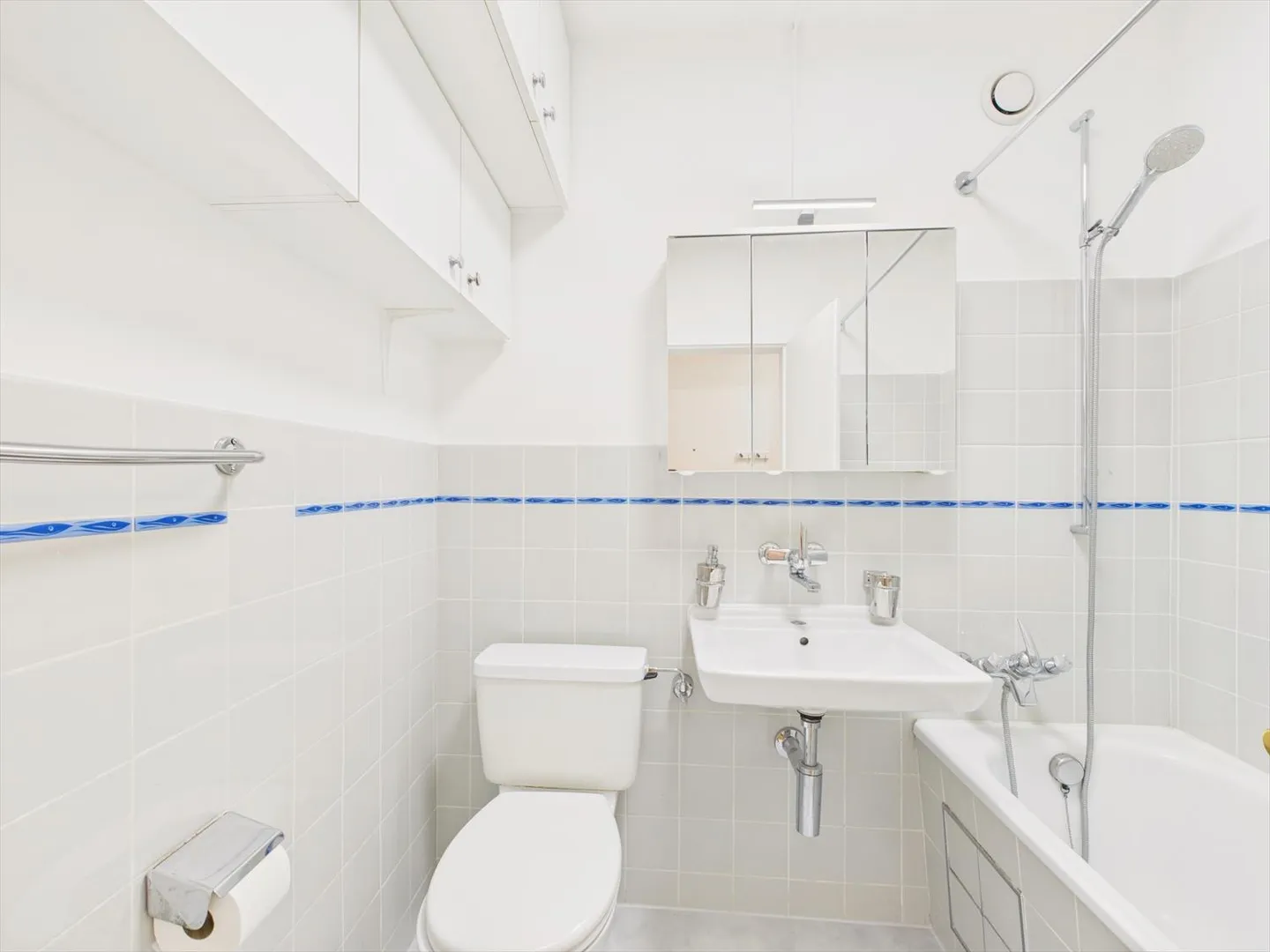 Cozy 1.5-room apartment in Basel-Stadt with balcony - Photo 6 of 8