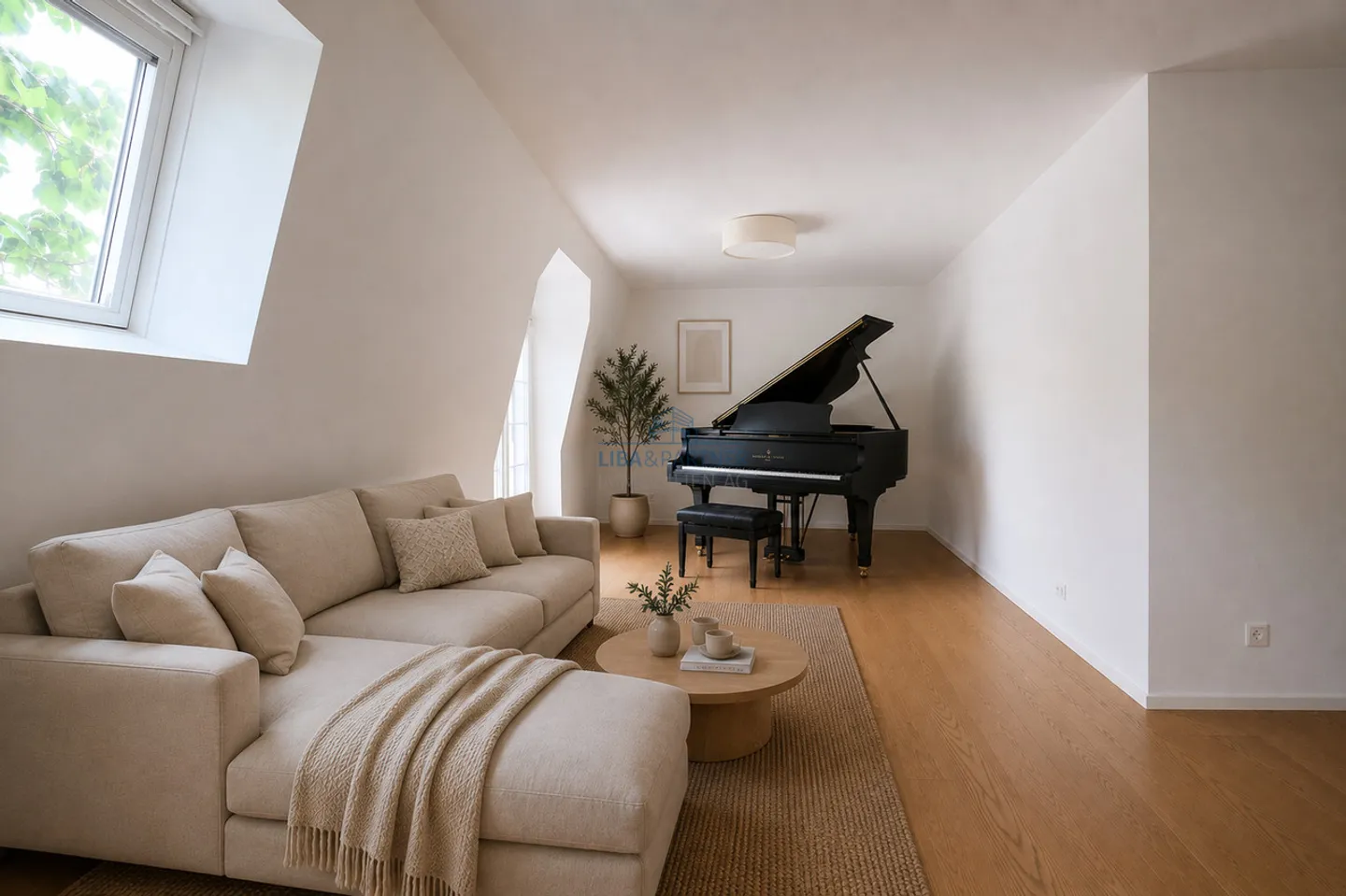 Penthouse duplex dans un ancien bâtiment élégant avec climatisation dans le quartier populaire de Gellert - Photo 2 sur 10