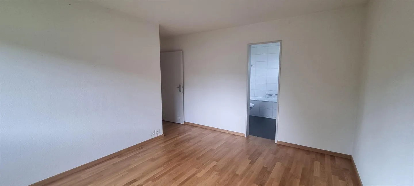 4.5 Room Apartment in Schliern near Köniz - Photo 8 of 11