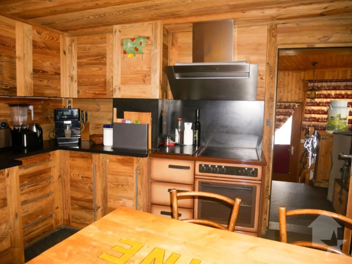 Charming renovated barn with taste in Biolley, stunning view! - Photo 14 of 20