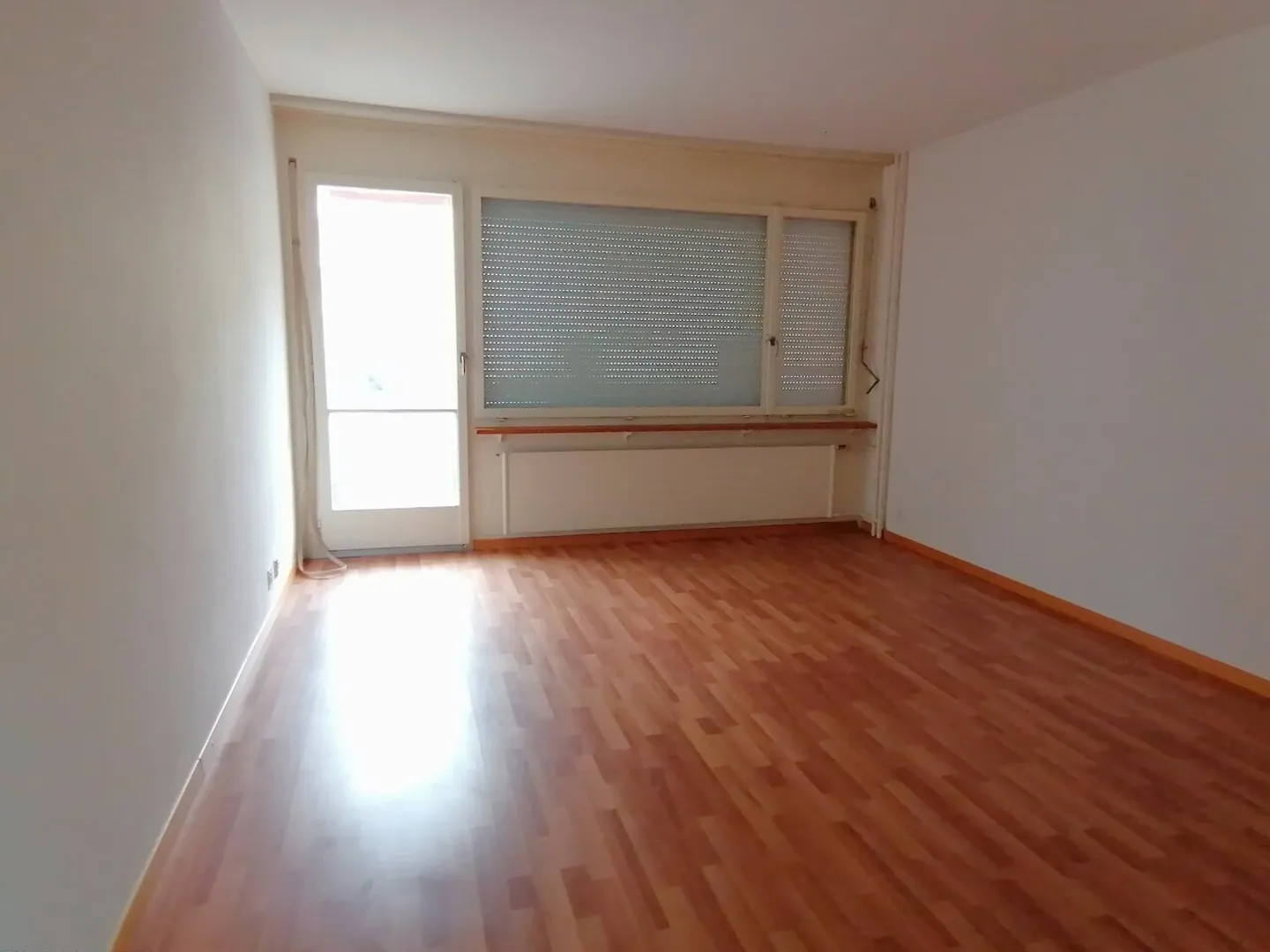 Appartement au centre de Neuhausen au rez-de-chaussée est prêt pour vous. - Photo 4 sur 8