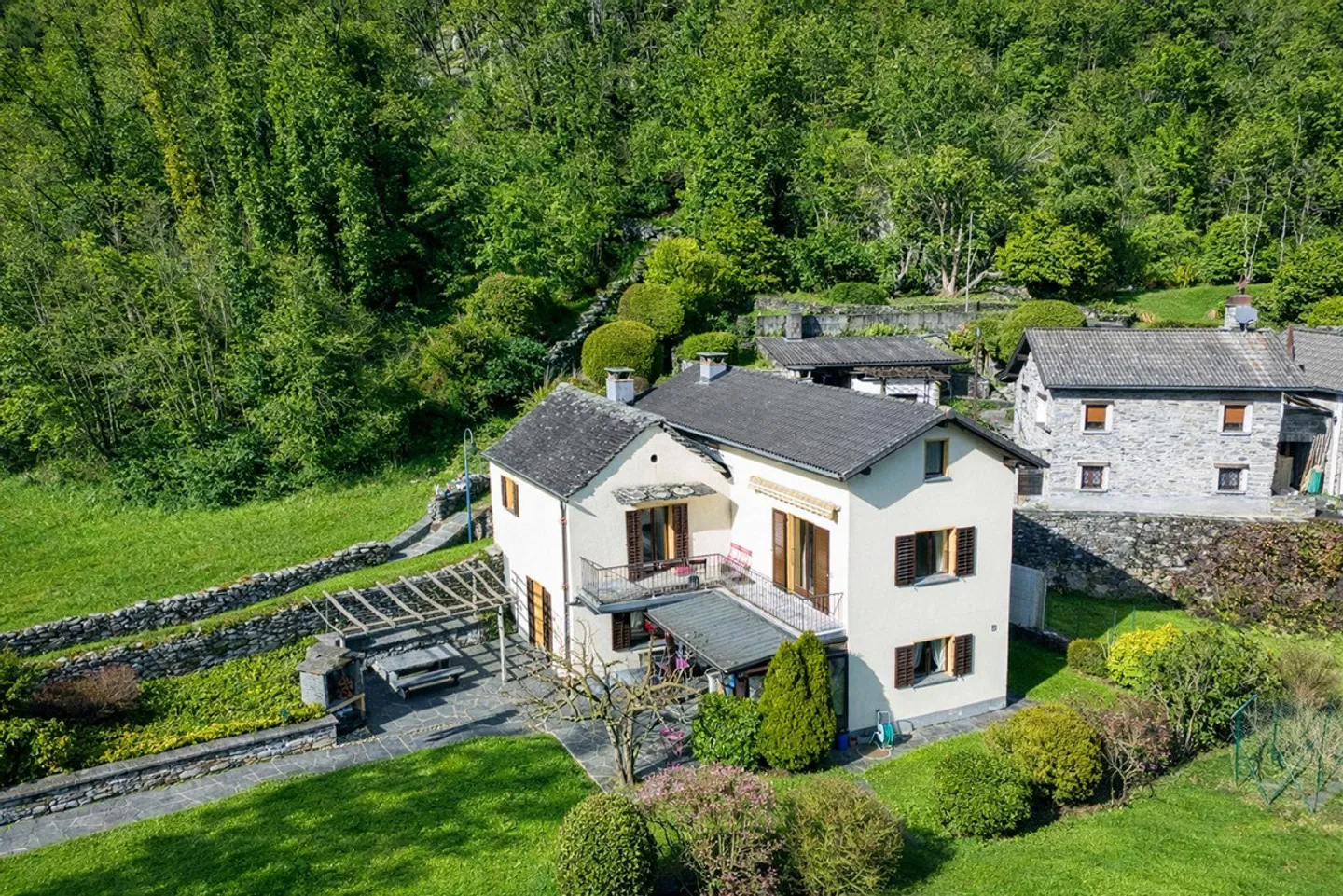 Maison de campagne exclusive avec un terrain de 2 500 m² à Maggia - Photo 3 sur 30