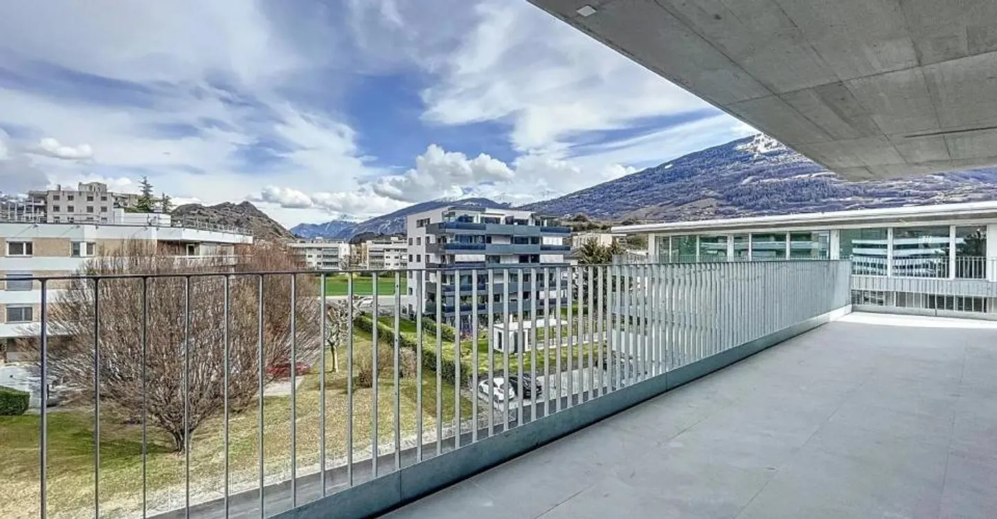 Attique lumineux avec vaste balcon - Foto 6 von 12