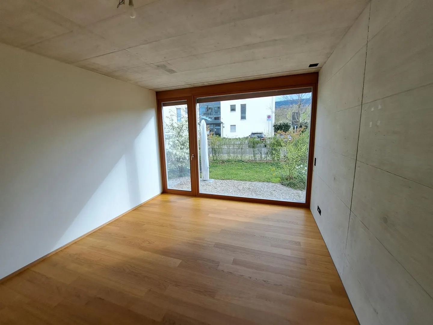 Basel Housing Cooperative: 4.5 Maisonette with Single-Family Home Character - Photo 5 of 13