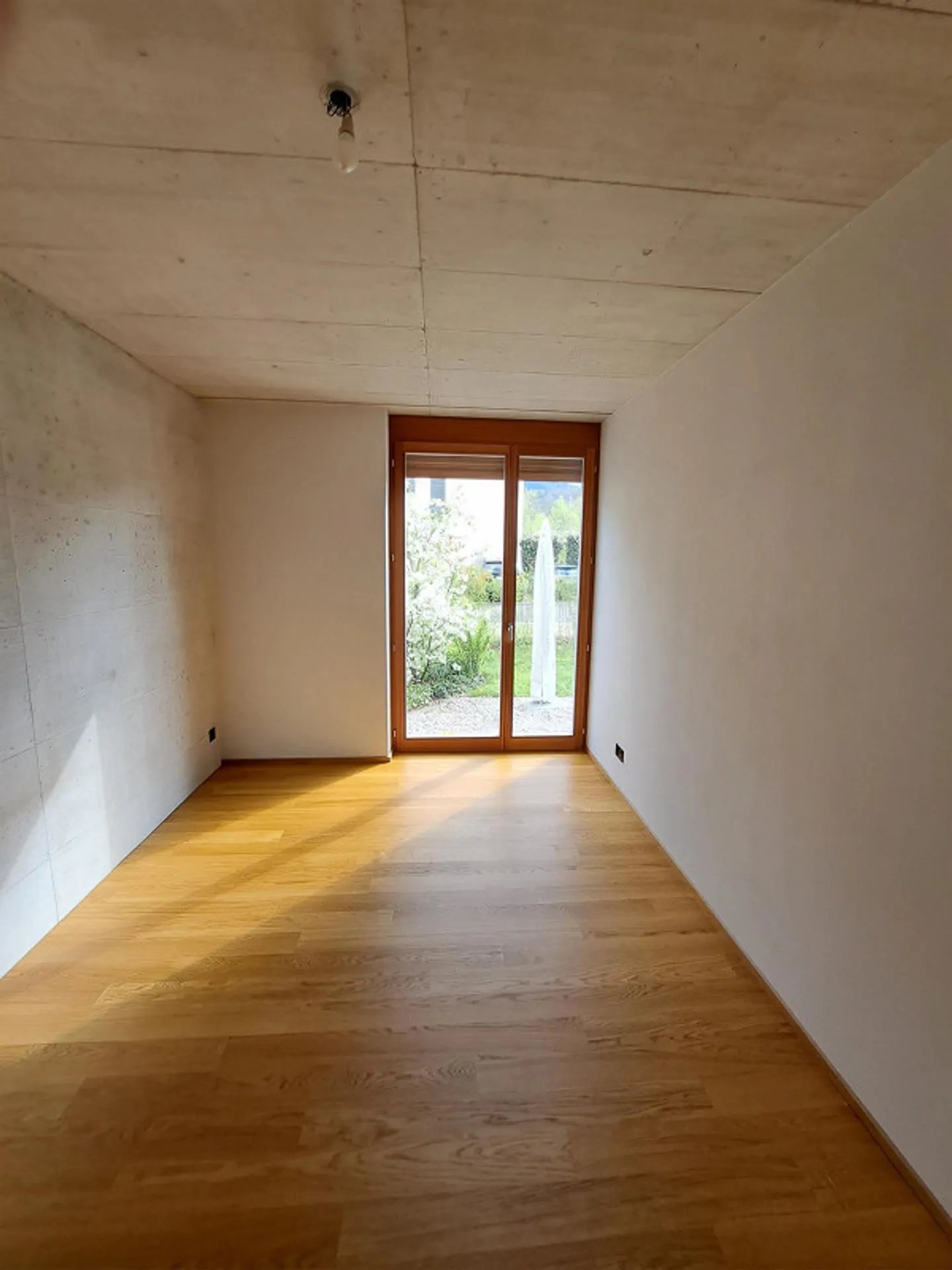 Basel Housing Cooperative: 4.5 Maisonette with Single-Family Home Character - Photo 6 of 13