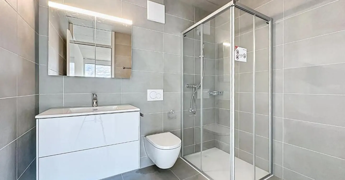 Attique lumineux avec vaste balcon - Foto 10 von 12