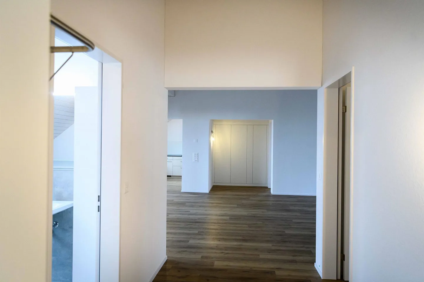 Location première de 3,5 pièces avec vue imprenable - Photo 2 sur 25