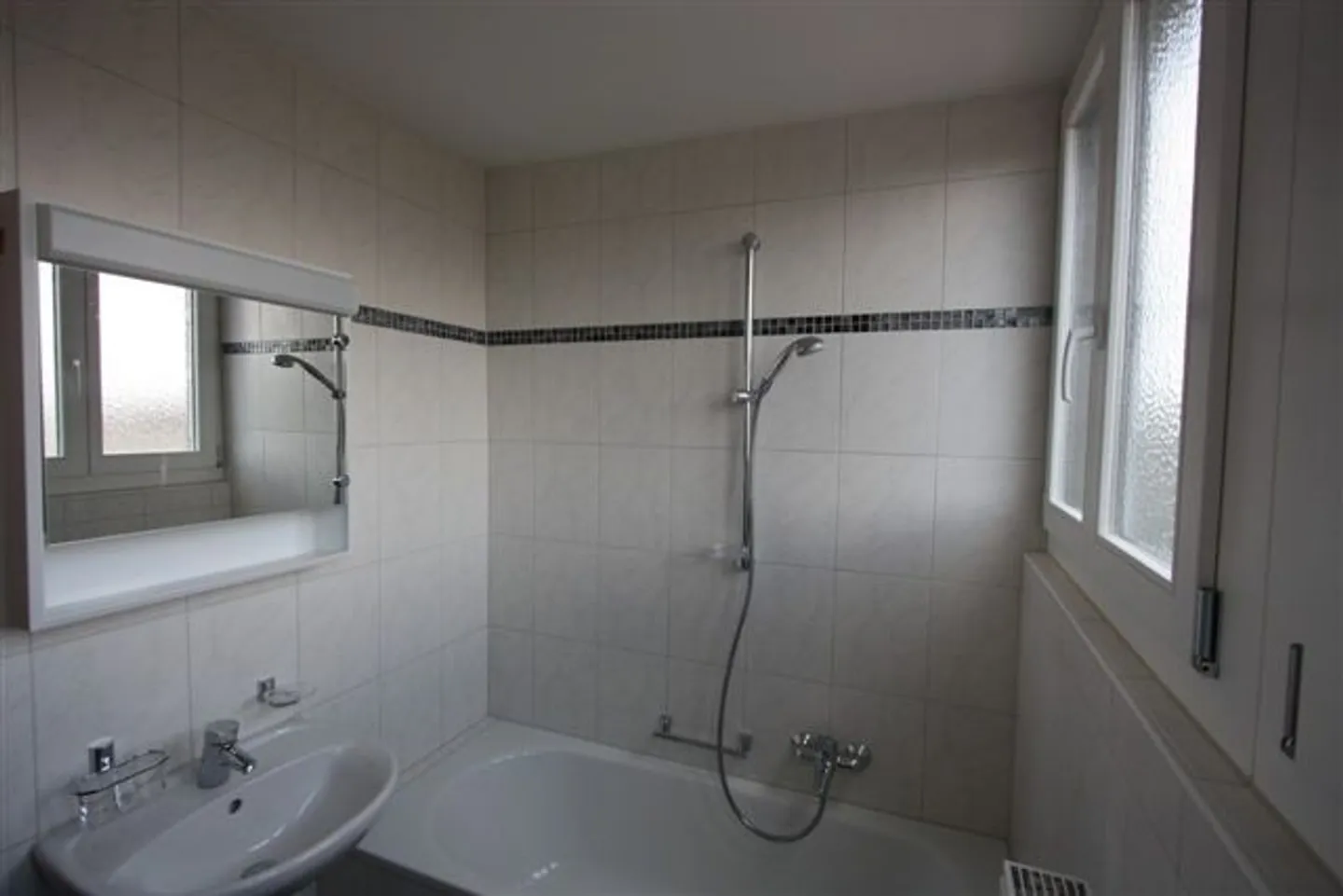 Penthouse moderne, lumineux et spacieux - Photo 5 sur 6