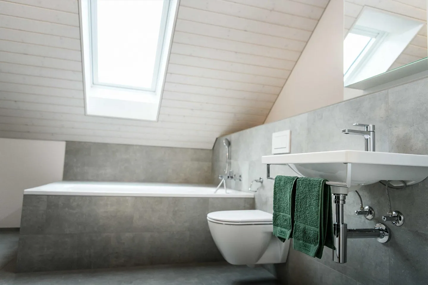 Location première de 3,5 pièces avec vue imprenable - Photo 8 sur 25