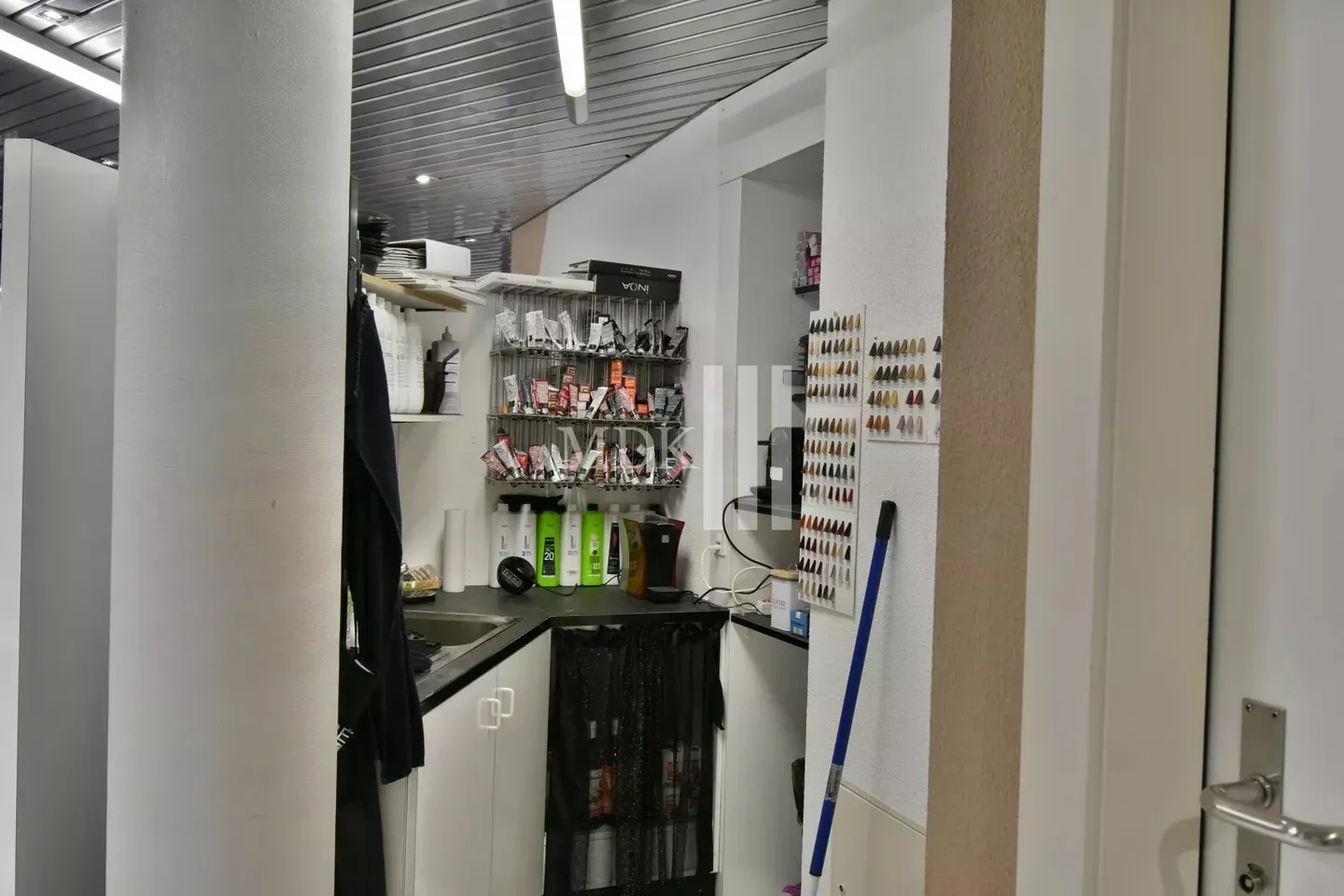 Spacious Commercial Space - Photo 4 of 7