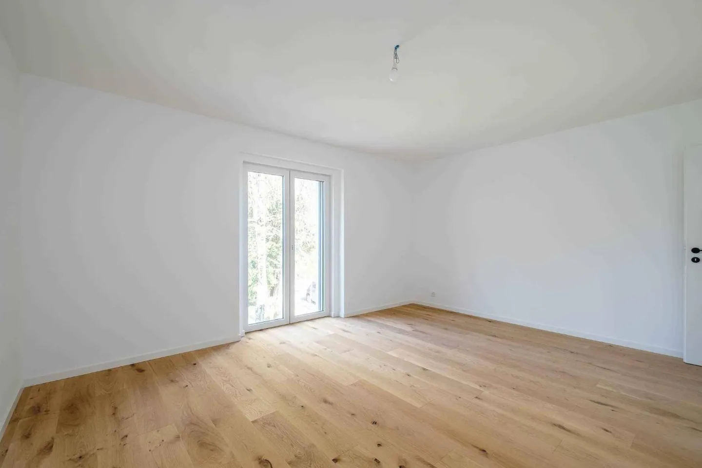 Magnificent Villa individually renovated according to HPE standards - Photo 7 of 8
