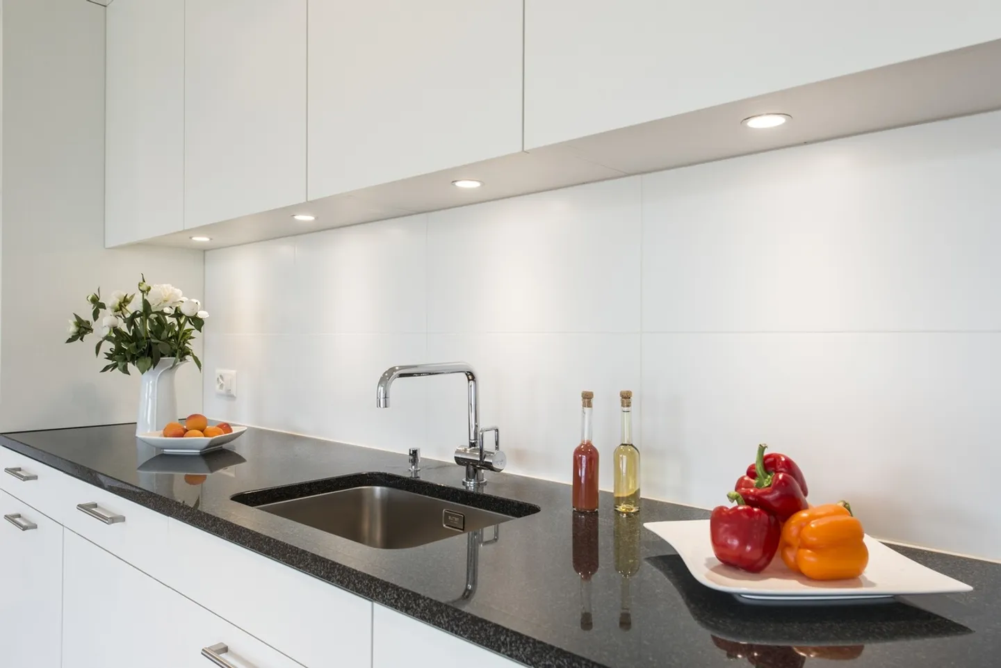 Fulfill Your Urban Living Dream! - Photo 4 of 10