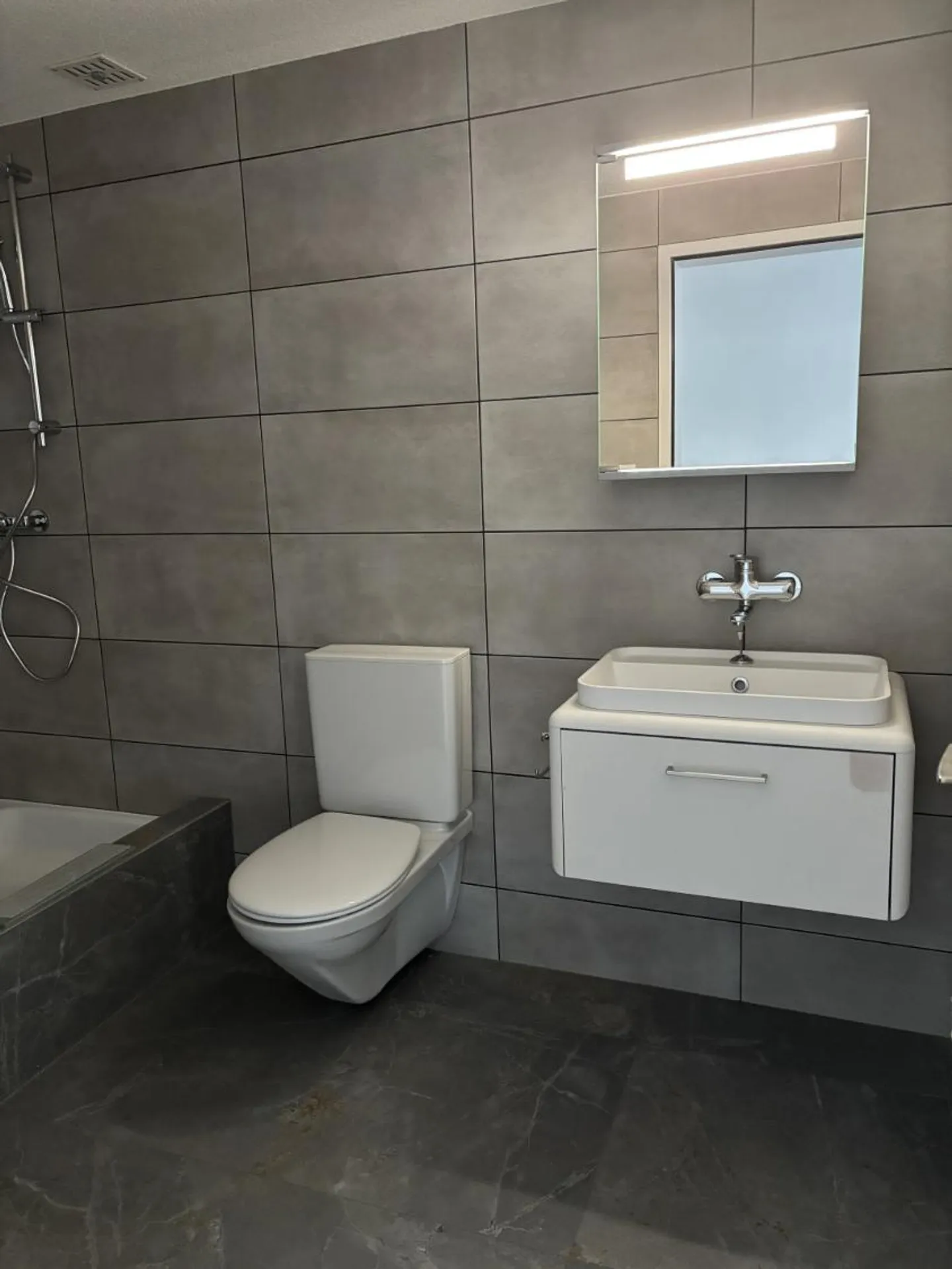 Appartement rénové à Delémont - Photo 2 sur 6