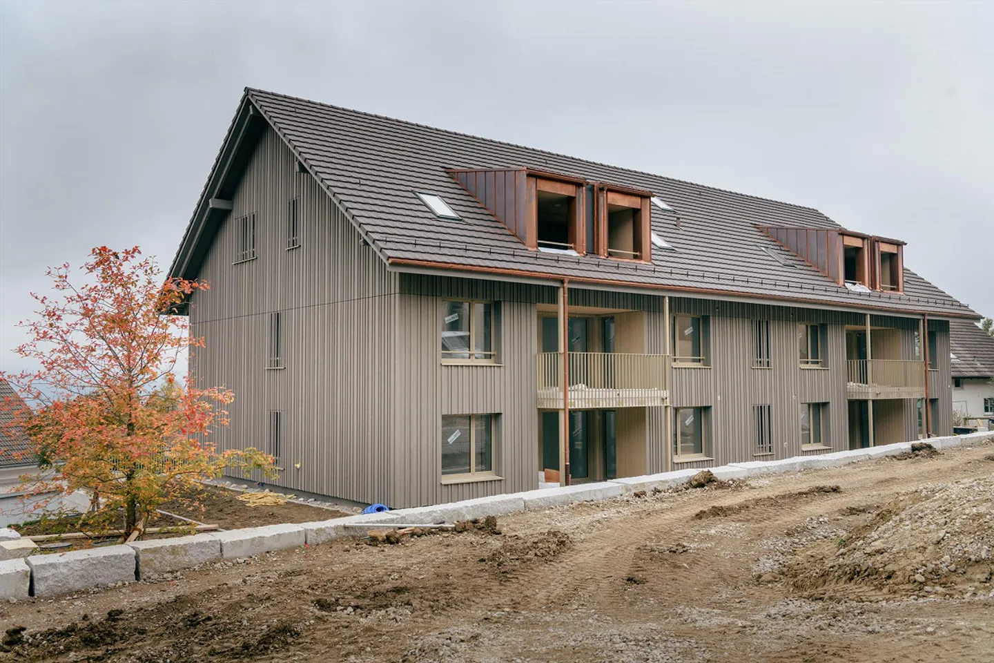 Location première de 3,5 pièces avec vue imprenable - Photo 25 sur 25