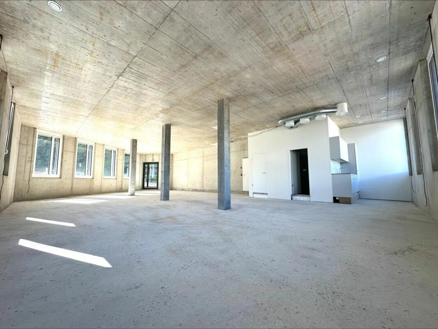 ERSTVERMIETUNG - Zukunftsorientierte Büro- oder Praxisfläche à 163 m2 in hochwertigem Neubauprojekt - Foto 4 von 7