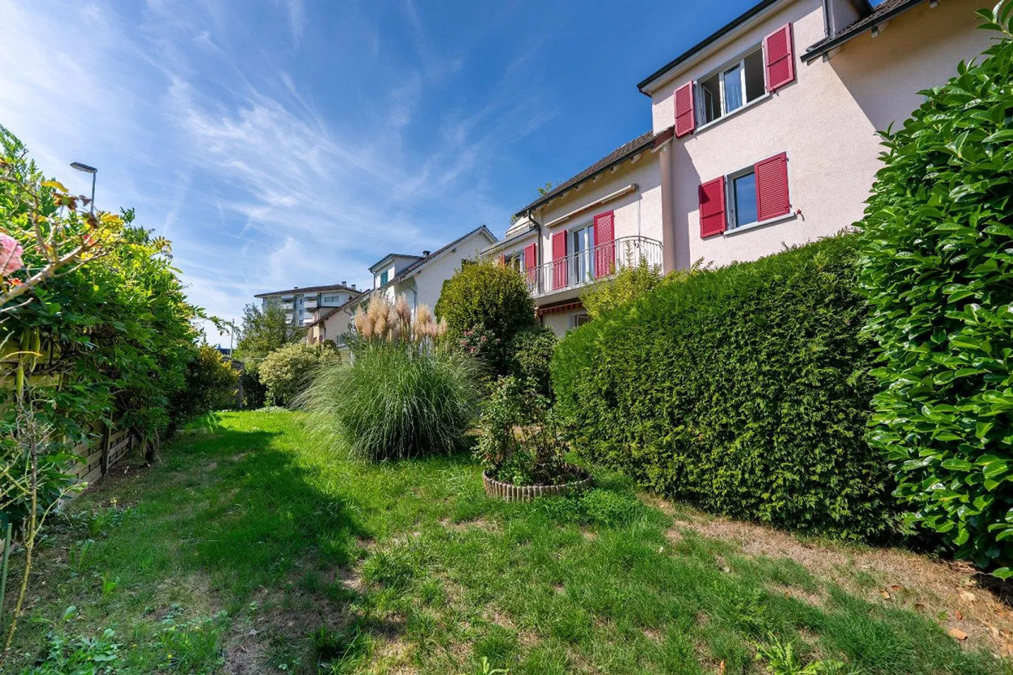 Casa trifamiliare con rendimento e opzione di sviluppo - Foto 5 di 6