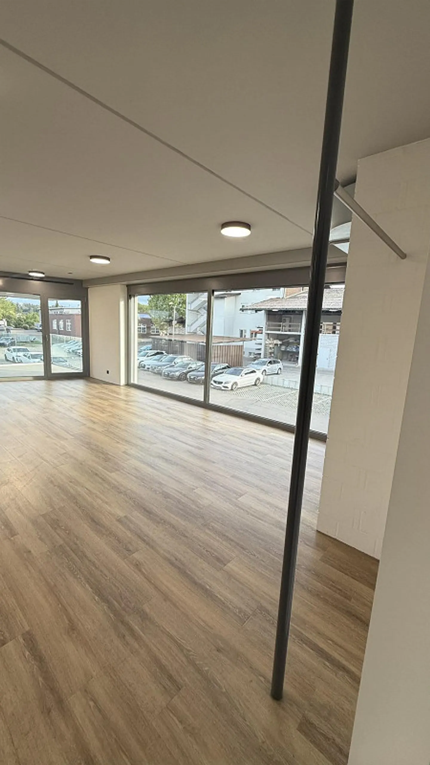 Funktionaler Büroraum in Grüningen - Foto 3 von 10
