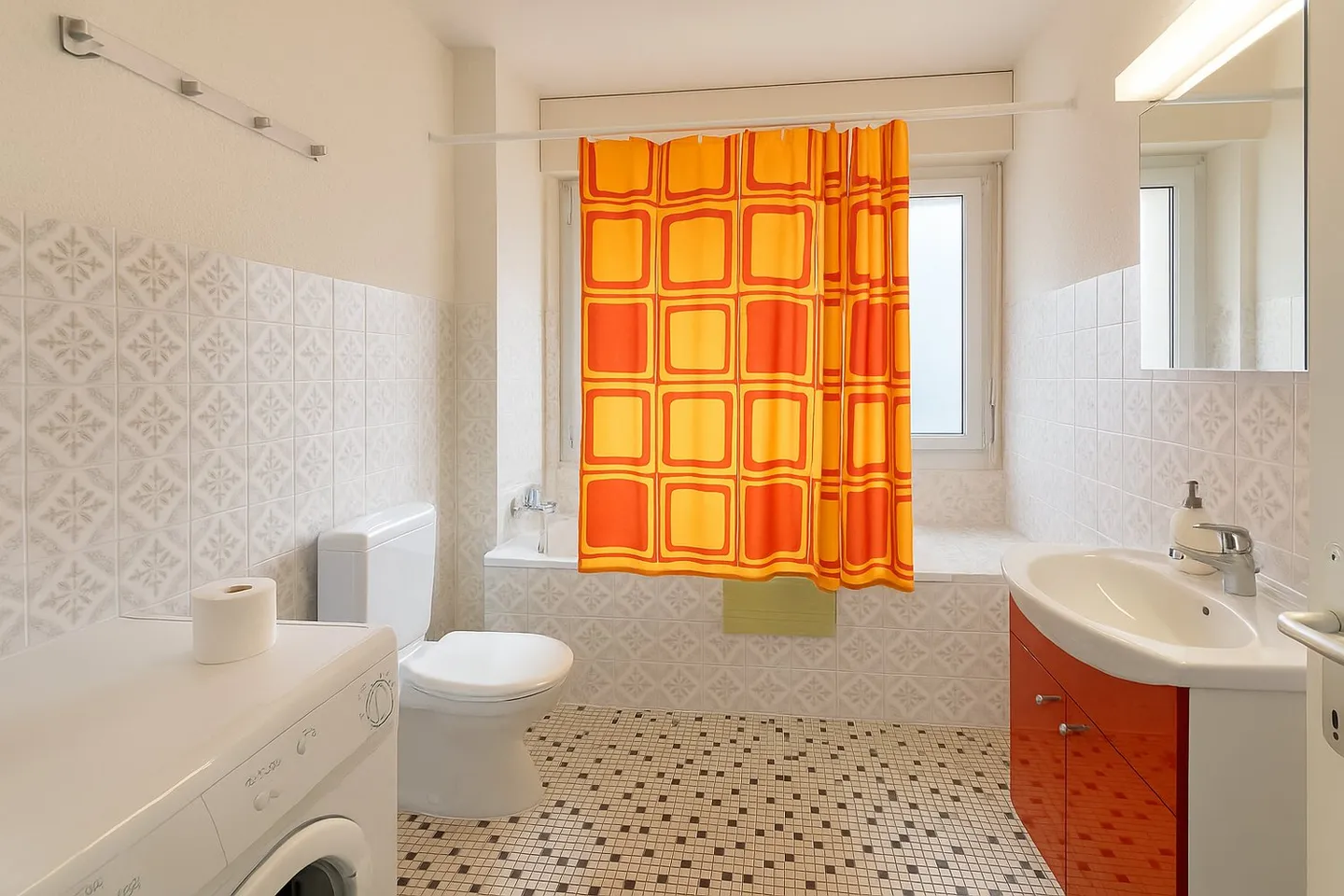 Wunderschöne 4.5 Zimmer Wohnung mit Balkon - Foto 8 von 9