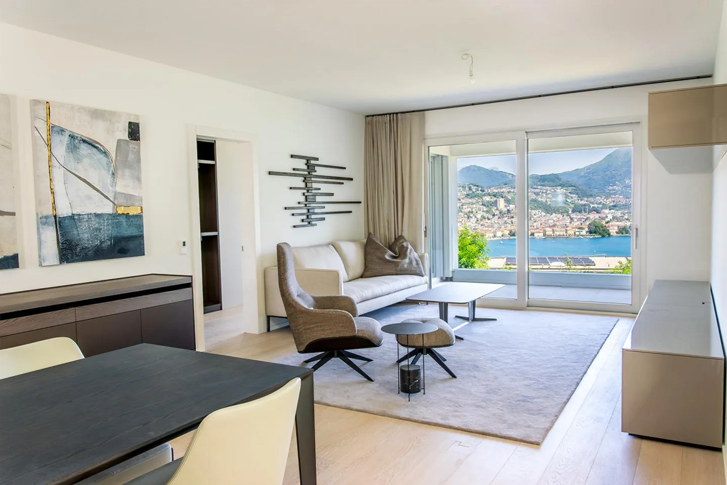 Lusso Contemporaneo con Vista sul Lago - Foto 2 di 11
