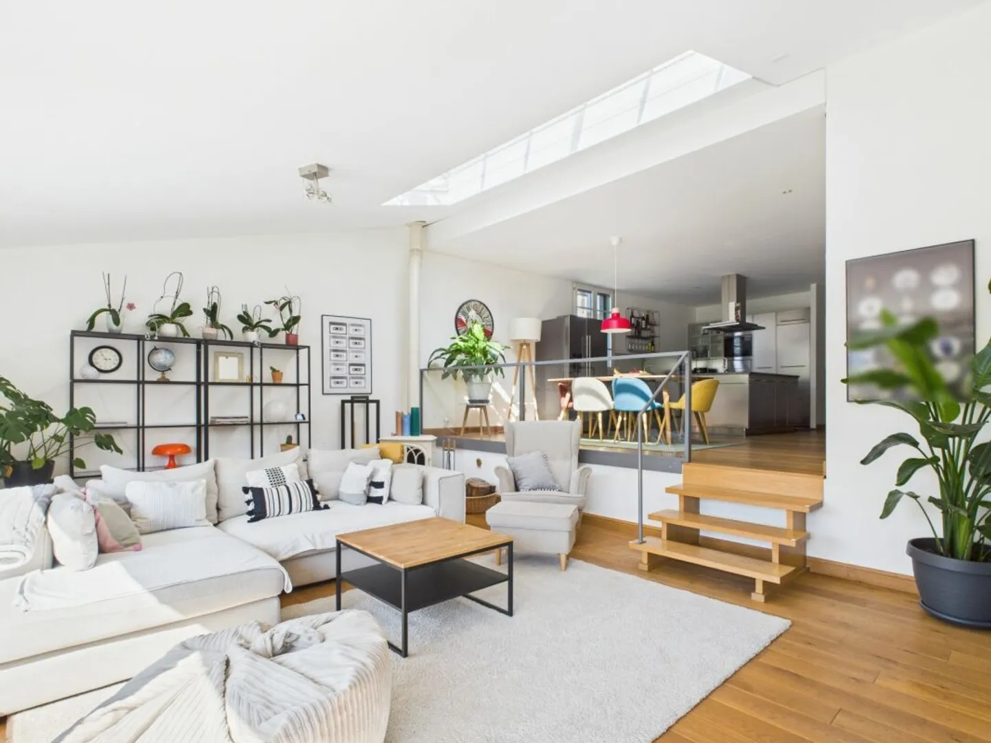 Appartement familial de 6 pièces avec grand jardin - Photo 4 sur 12