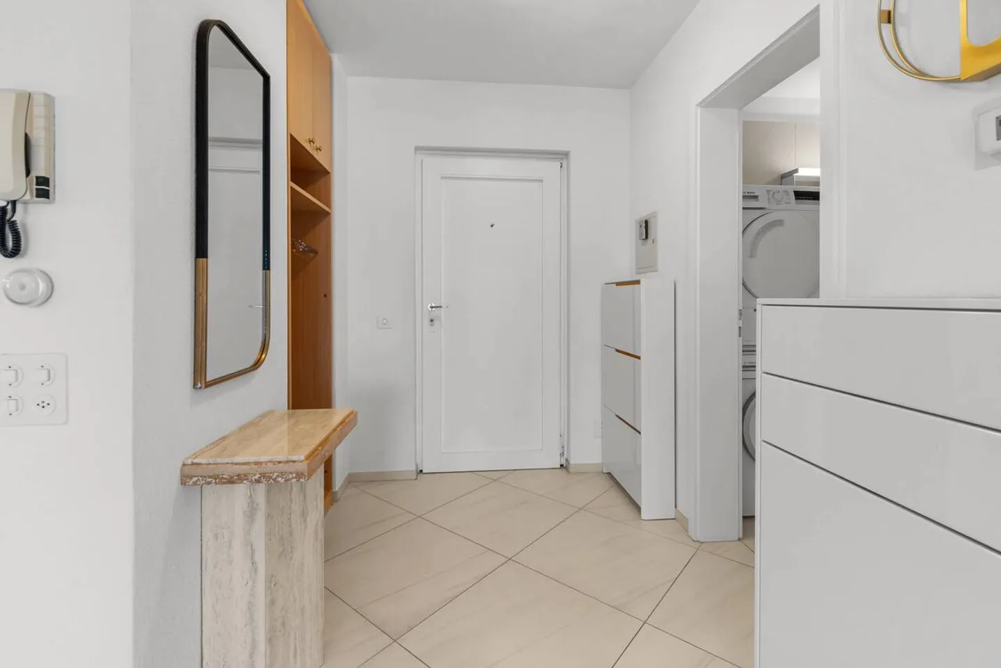 Bijou di 2,5 stanze con vista panoramica sul Lago Maggiore - Foto 8 di 13