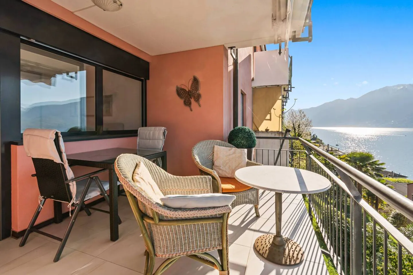 Bijou di 2,5 stanze con vista panoramica sul Lago Maggiore - Foto 11 di 13