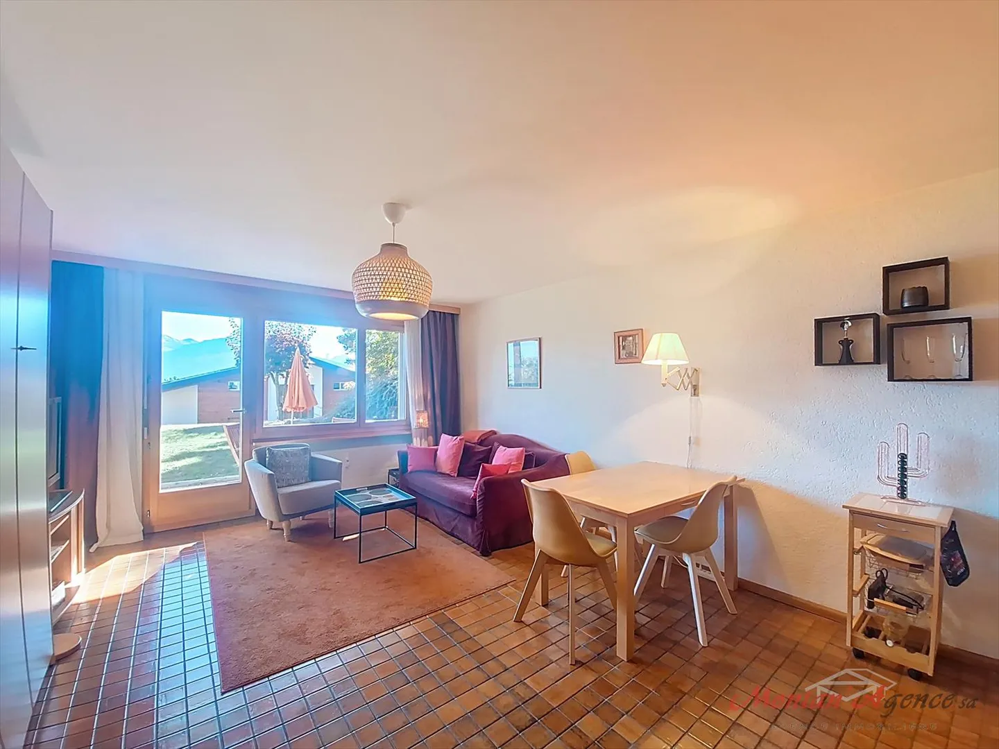 1-room apartment - Photo 3 of 9