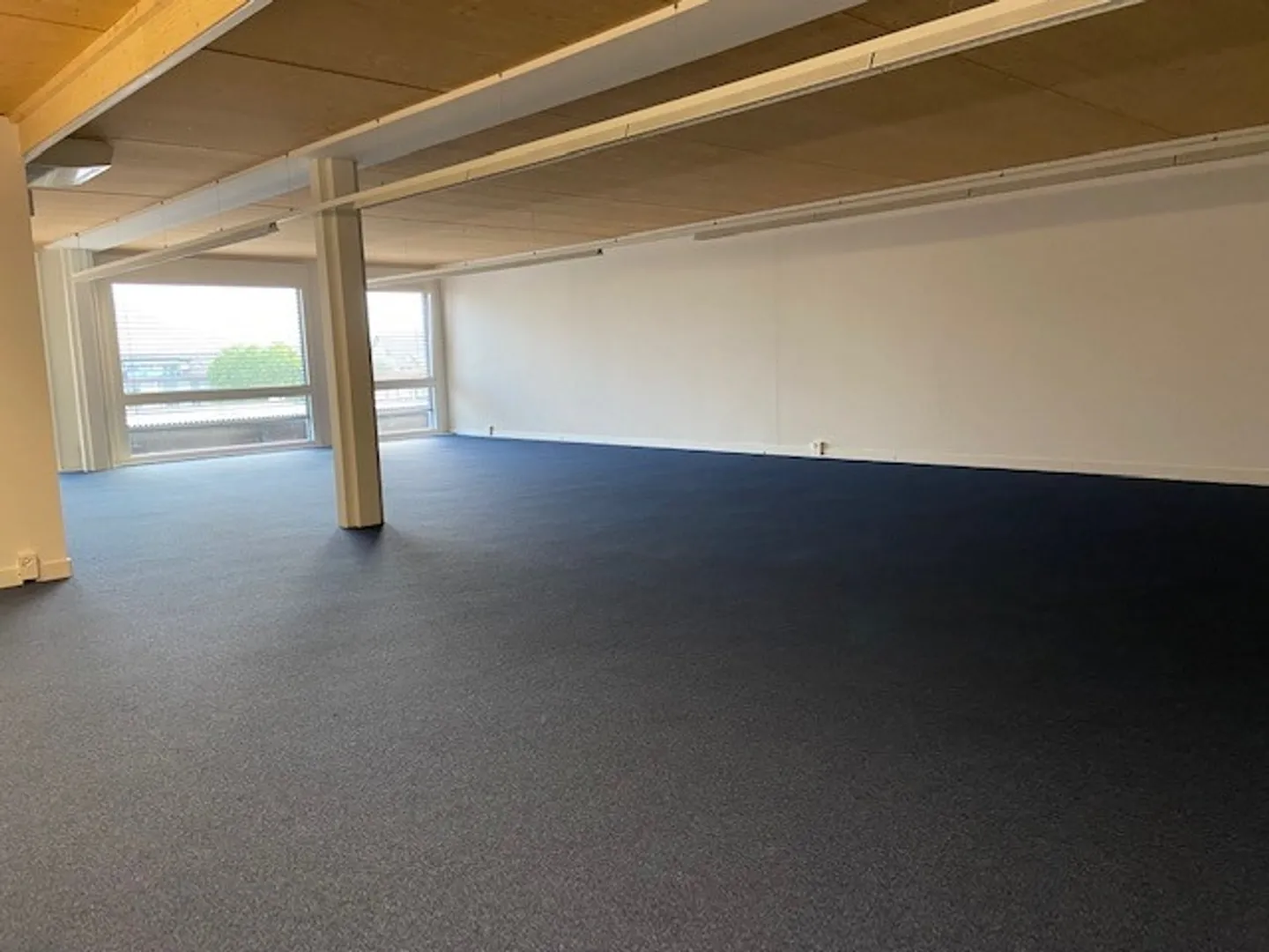 Diverse moderne Gewerbeflächen/Büros zu vermieten 18m2 - 140m2 - Foto 2 von 6