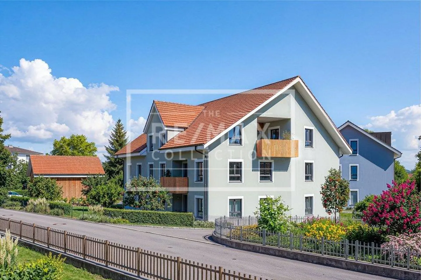 Attractive new construction project for sale as a whole / 3 houses - 11 apartments - Photo 4 of 13