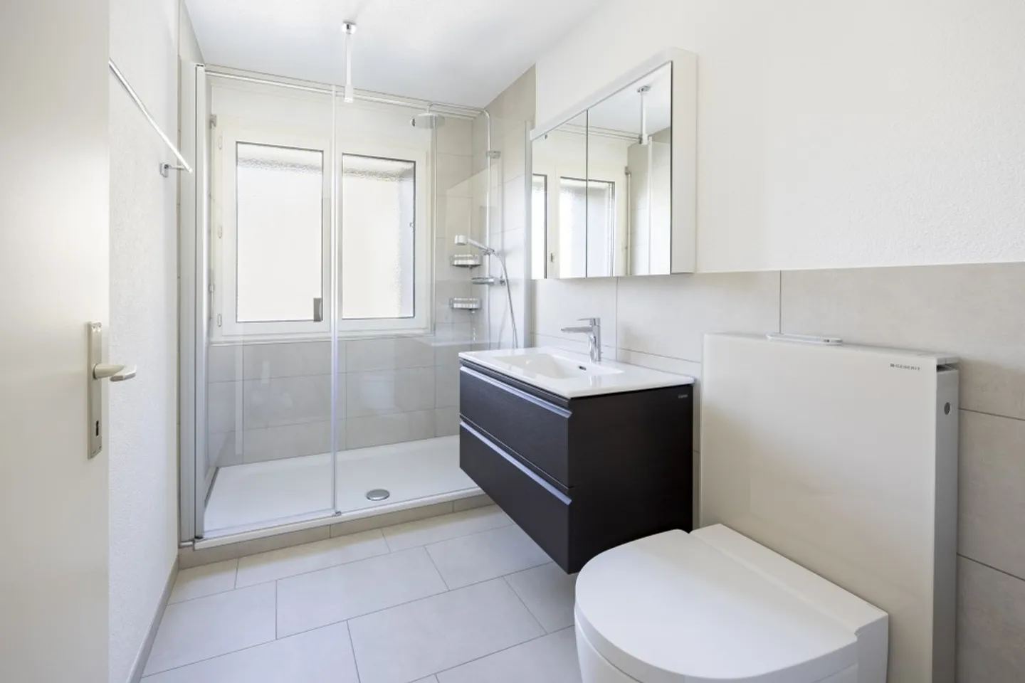 Appartement rénové de 3,5 pièces au bord du lac de Constance - Photo 4 sur 6