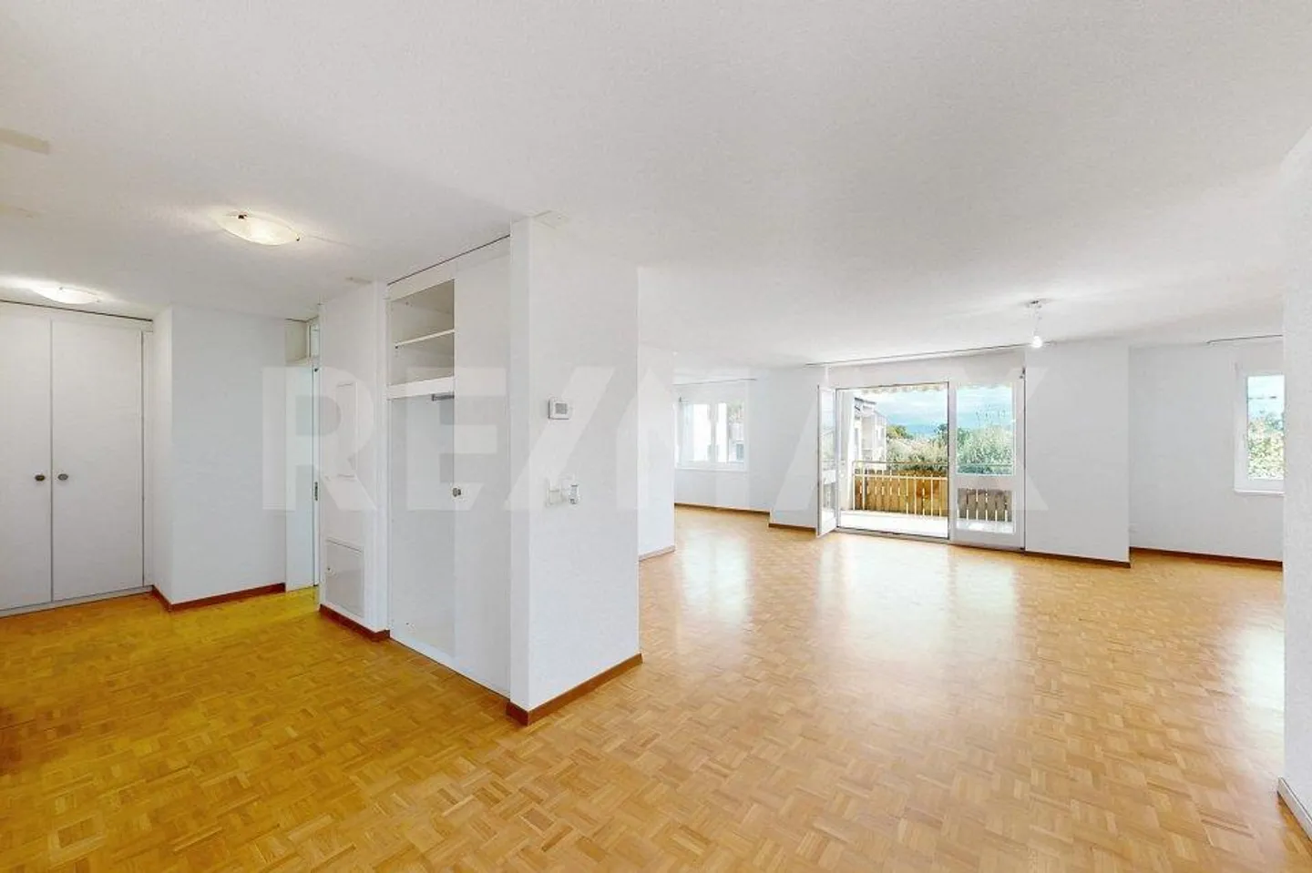 Appartamento 3.5 locali, 1° piano, ascensore, superficie utile 98 m², balcone 8 m², vista nel verde ... - Foto 6 di 13