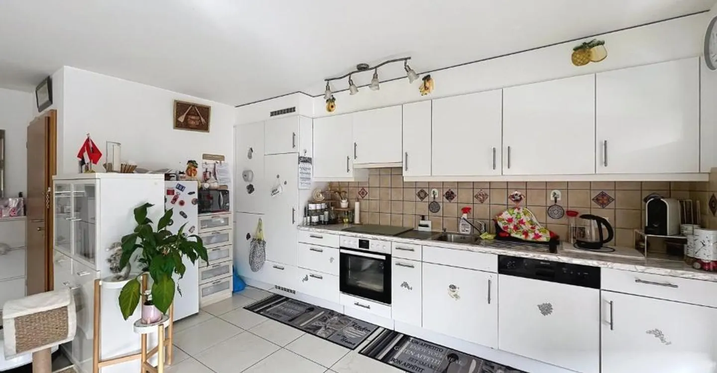 Geräumige 4,5 Zimmer mit großer Terrasse und freiem Blick in Conthey - Foto 4 von 10