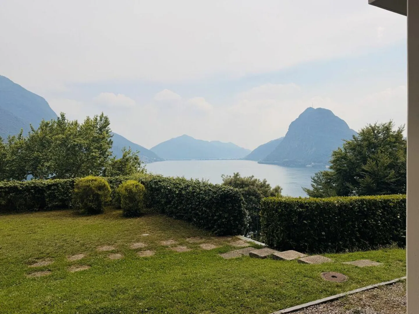 CASTAGNOLA · EXCLUSIVITY WITH VIEW OF THE GOLFO DI LUGANO - Photo 3 of 5