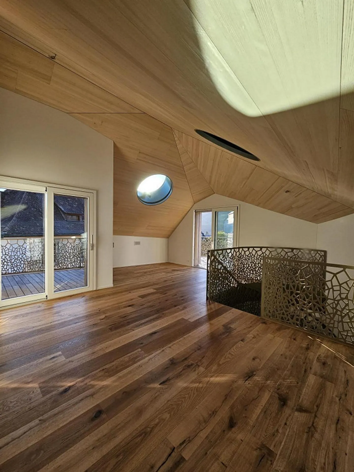 3.5 Zimmer Maisonette-Wohnung in exclusiver und ruhiger Wohnanlage - Foto 1 von 7