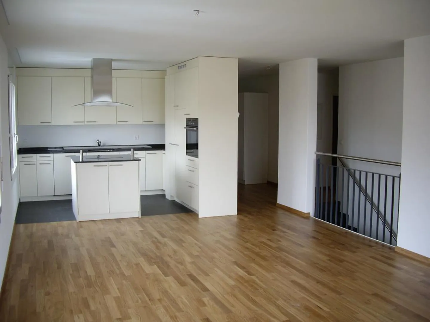 Grosszügige Maisonette mit Balkonen - Foto 7 von 9