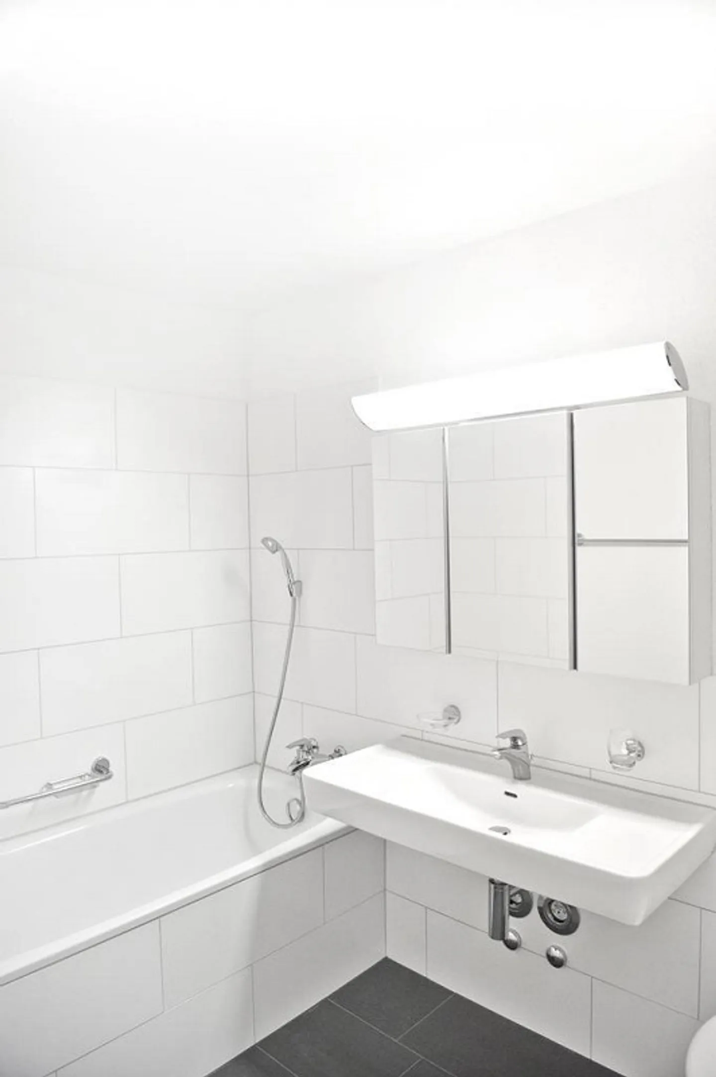Grosszügige Maisonette mit Balkonen - Foto 9 von 9