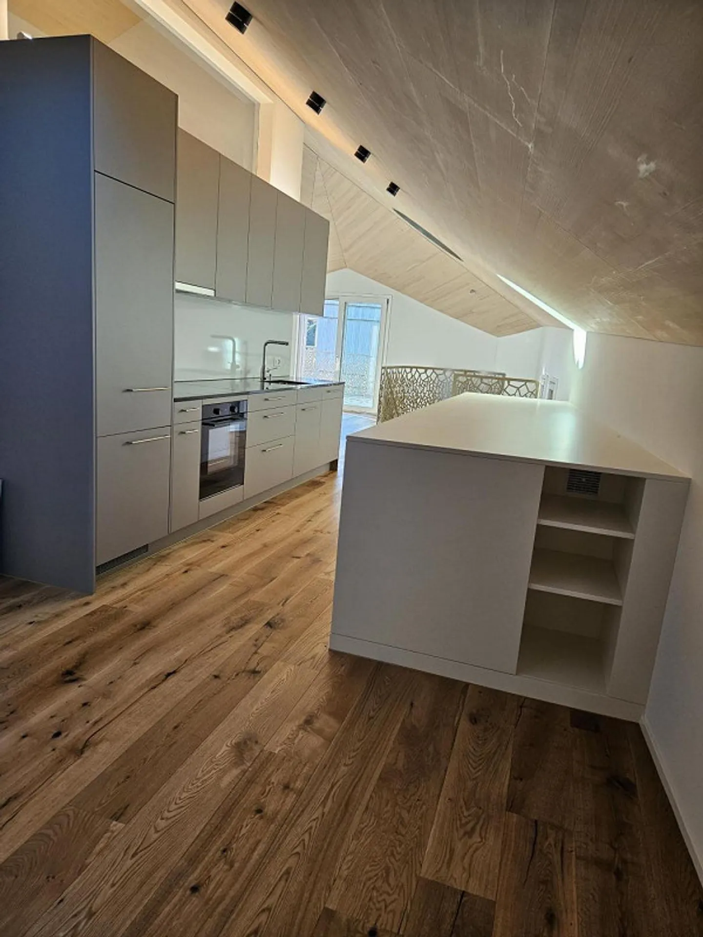 3.5 Zimmer Maisonette-Wohnung in exclusiver und ruhiger Wohnanlage - Foto 3 von 7