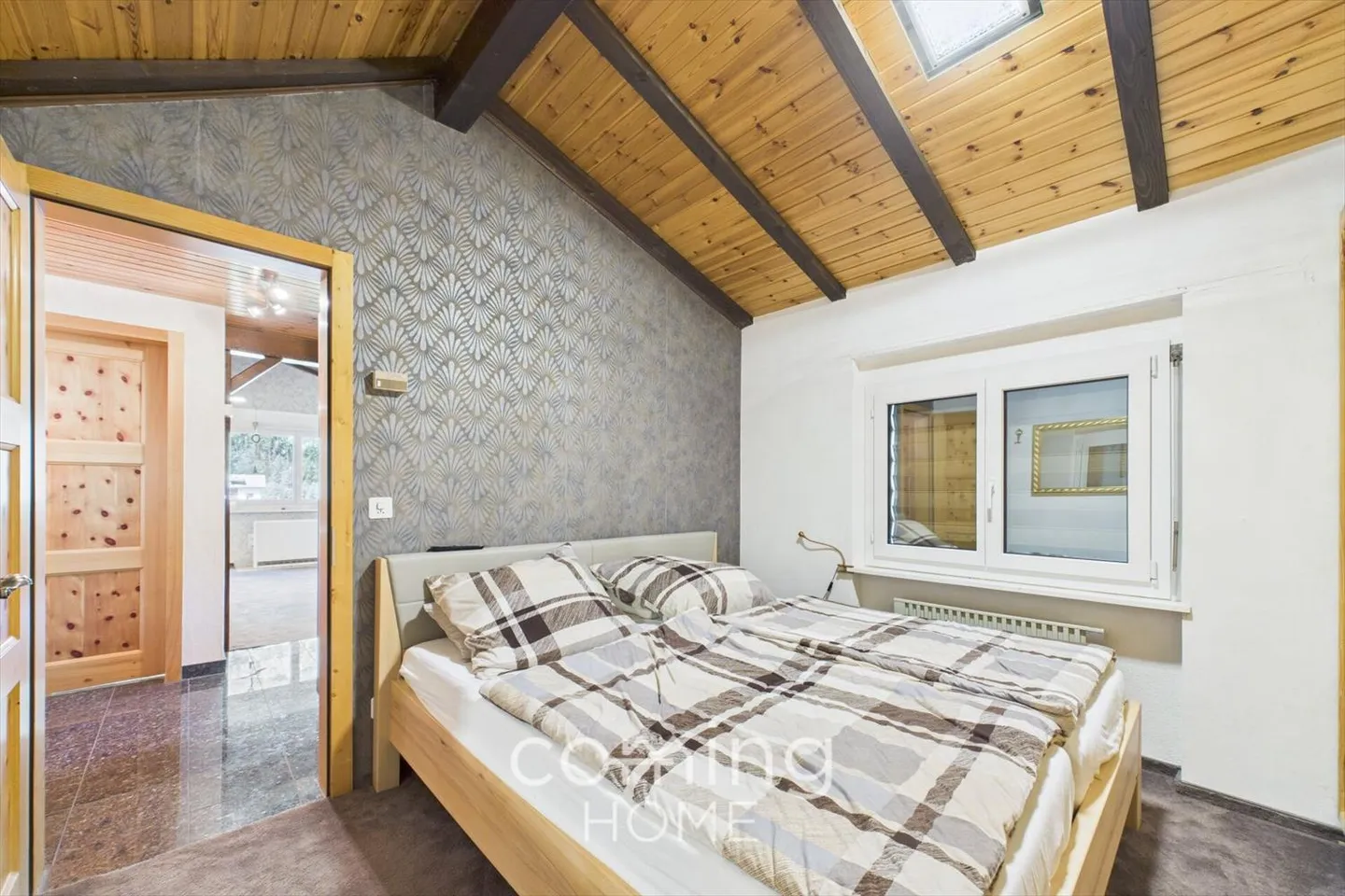Appartamento soleggiato di 2,5 locali a Saas-Grund - Con camino, vista sulle montagne e grande balcone - Foto 7 di 11