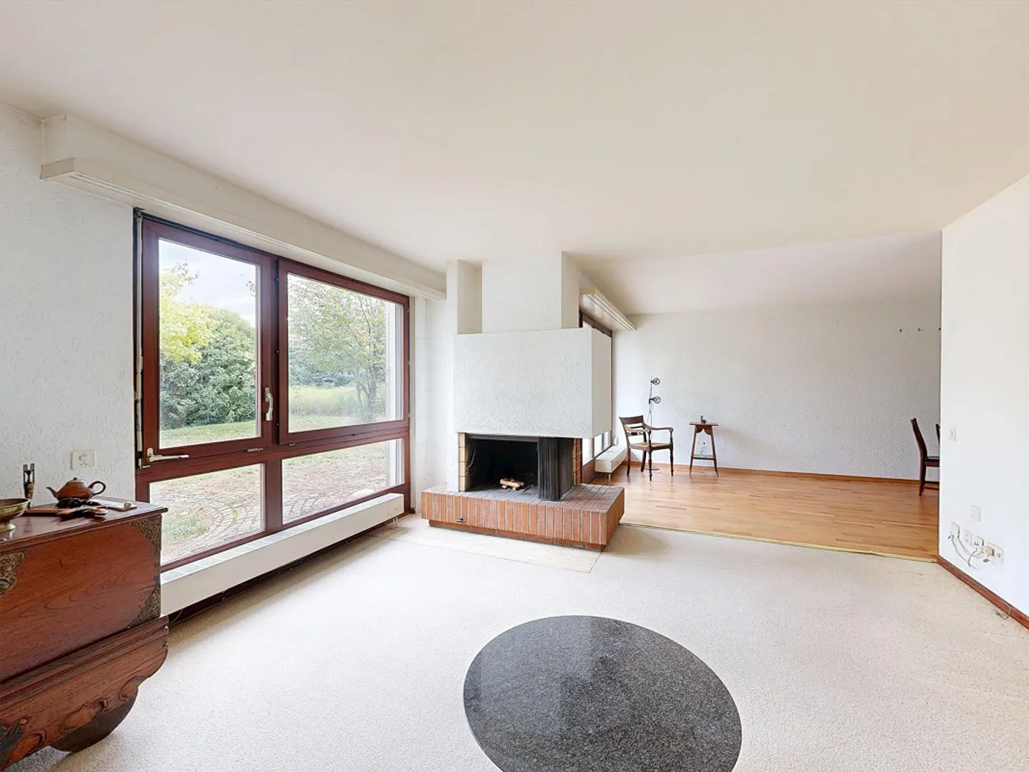 Spacious 5.5-room semi-detached house with versatile expansion potential - Photo 4 of 15