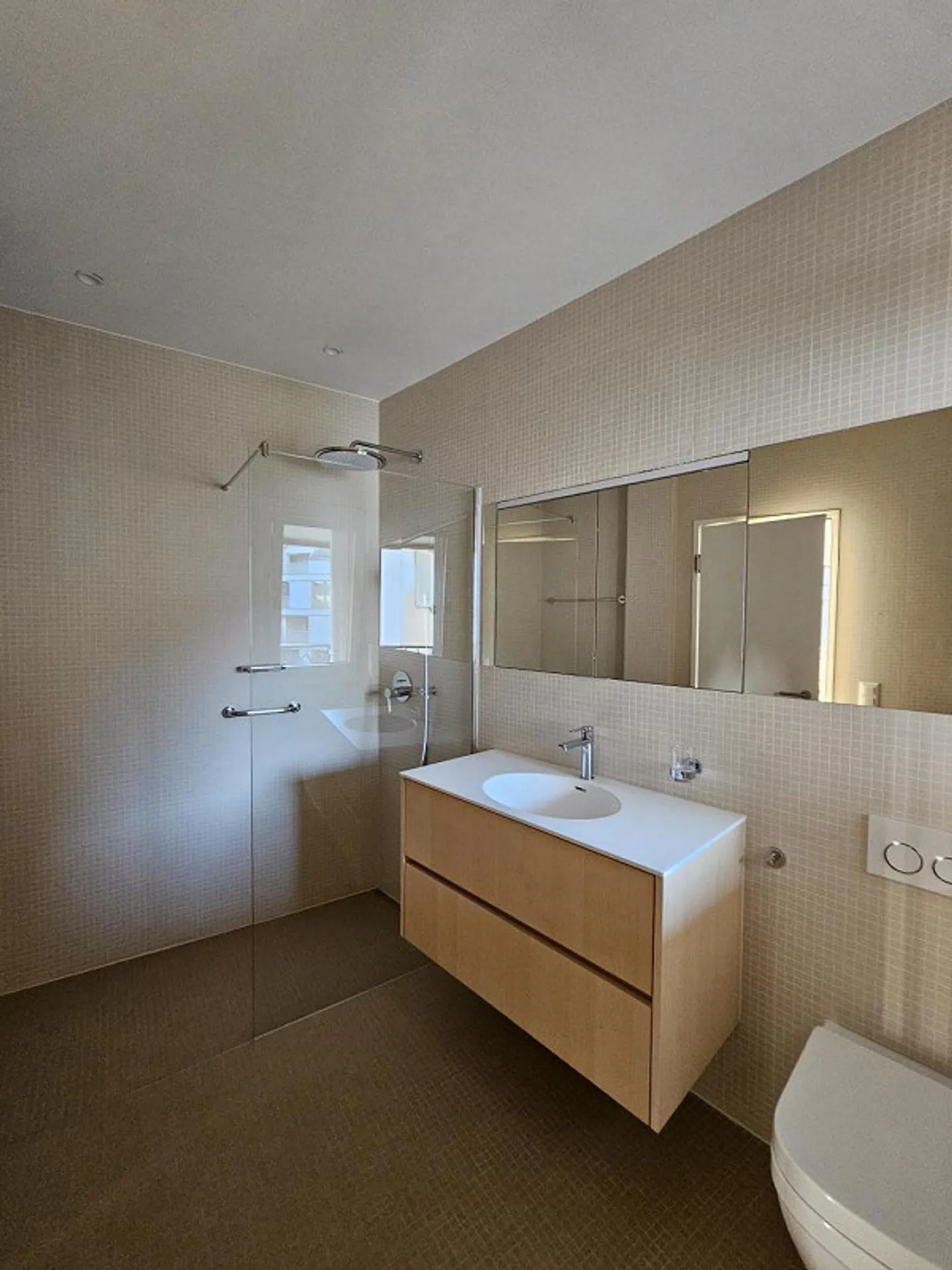 3.5 Zimmer Maisonette-Wohnung in exclusiver und ruhiger Wohnanlage - Foto 7 von 7