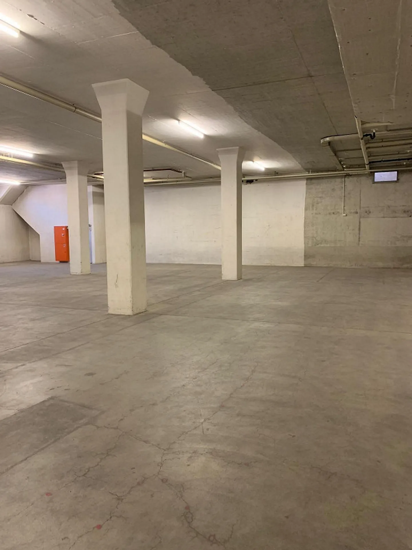 Spazio di stoccaggio spazioso in affitto! - Foto 4 di 20