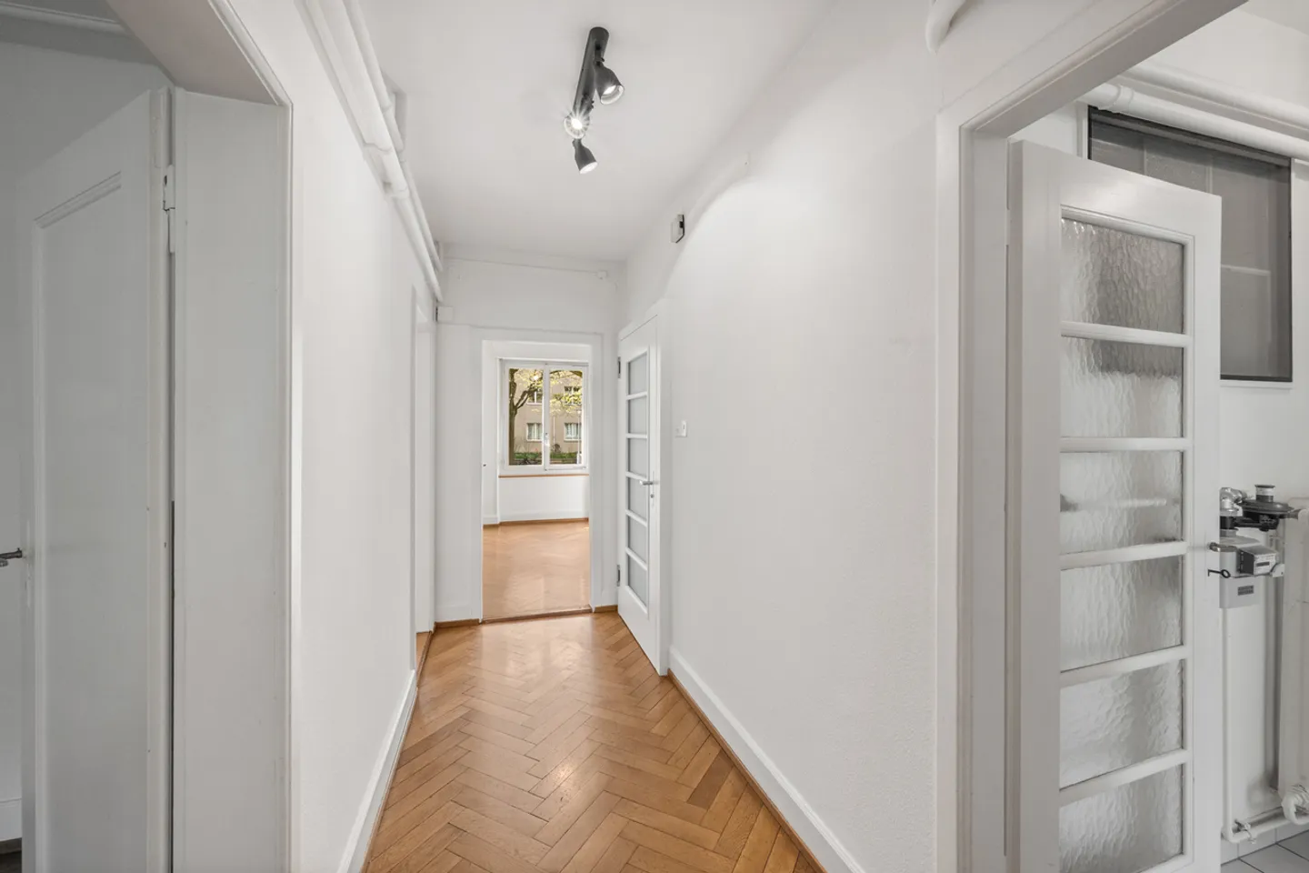 Apartment for rent - Photo 6 of 12