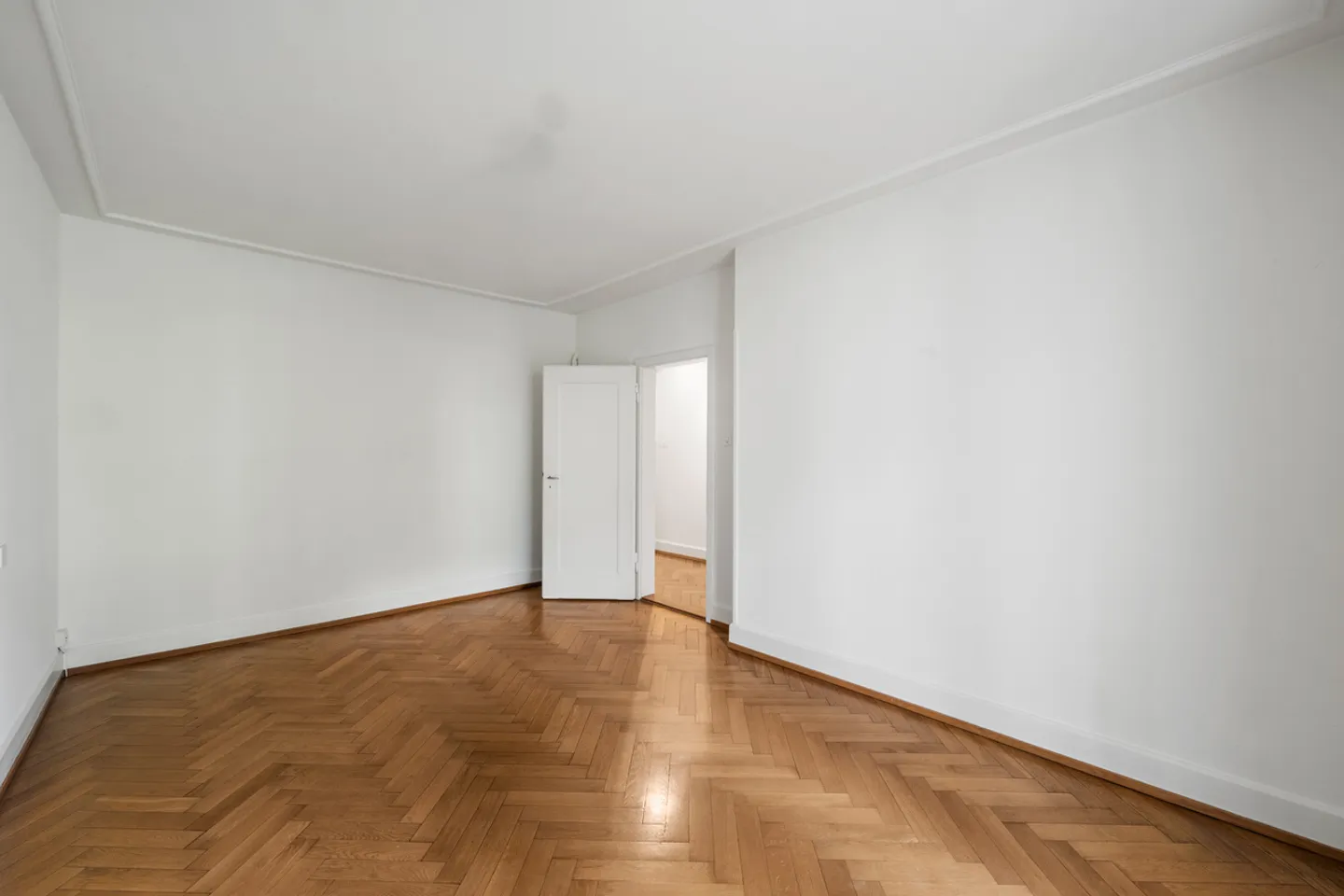 Apartment for rent - Photo 3 of 12